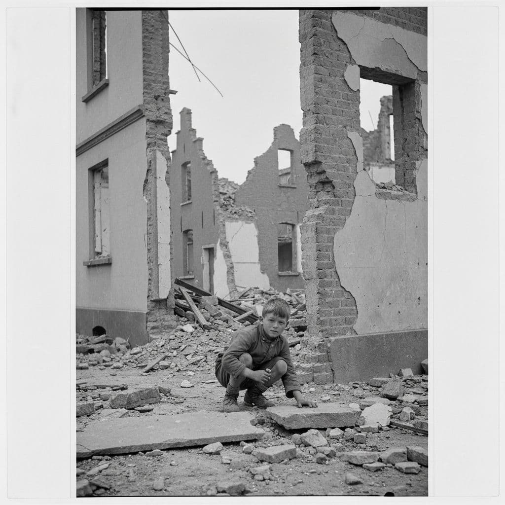 Playing amongst the Ruins