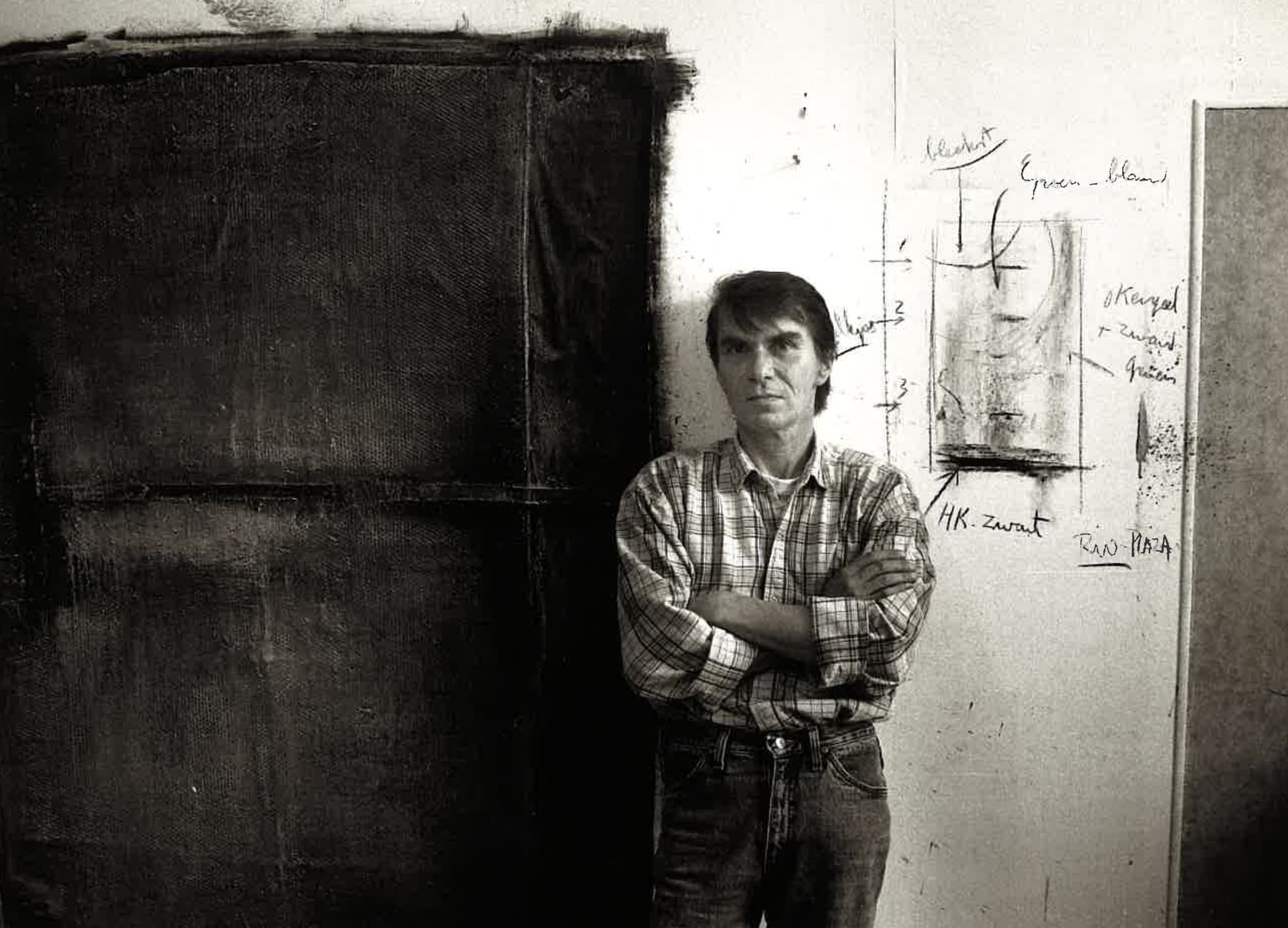 Roger Remaut working in his Ostend studio, 1980s — Belgian abstract artist and Materieschilderkunst pioneer
