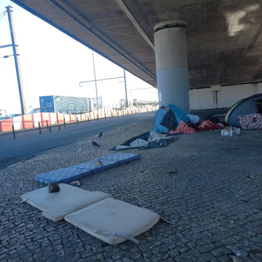 Homeless camp near Santa Apolónia station